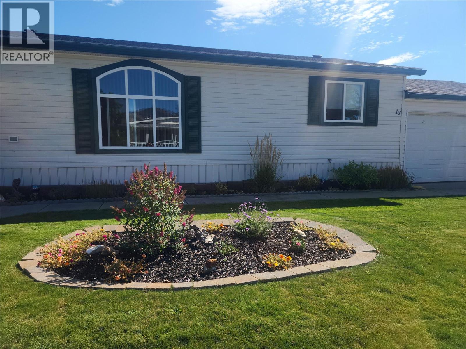 6688 Tronson Road Unit# 17, Vernon, British Columbia  V1H 1R9 - Photo 2 - 10362287