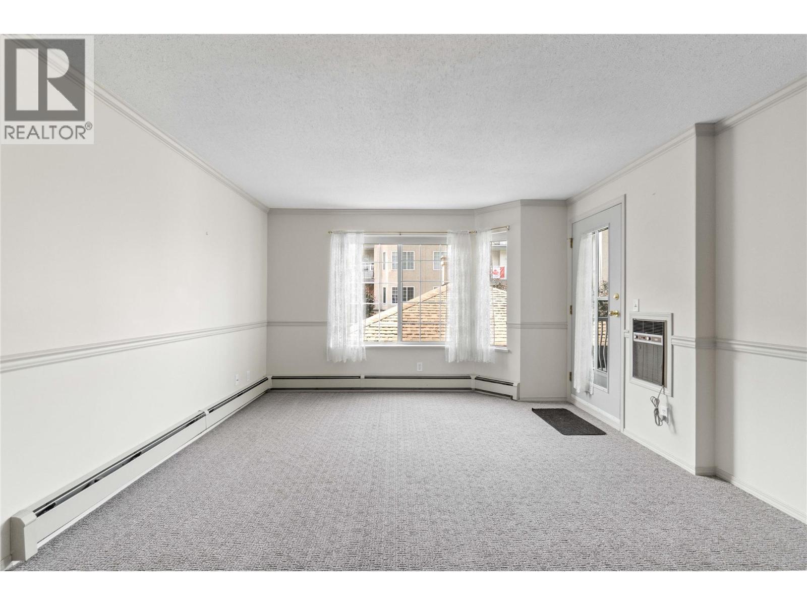251 6 Street Se Unit# 110, Salmon Arm, British Columbia  V1E 1J9 - Photo 3 - 10362401