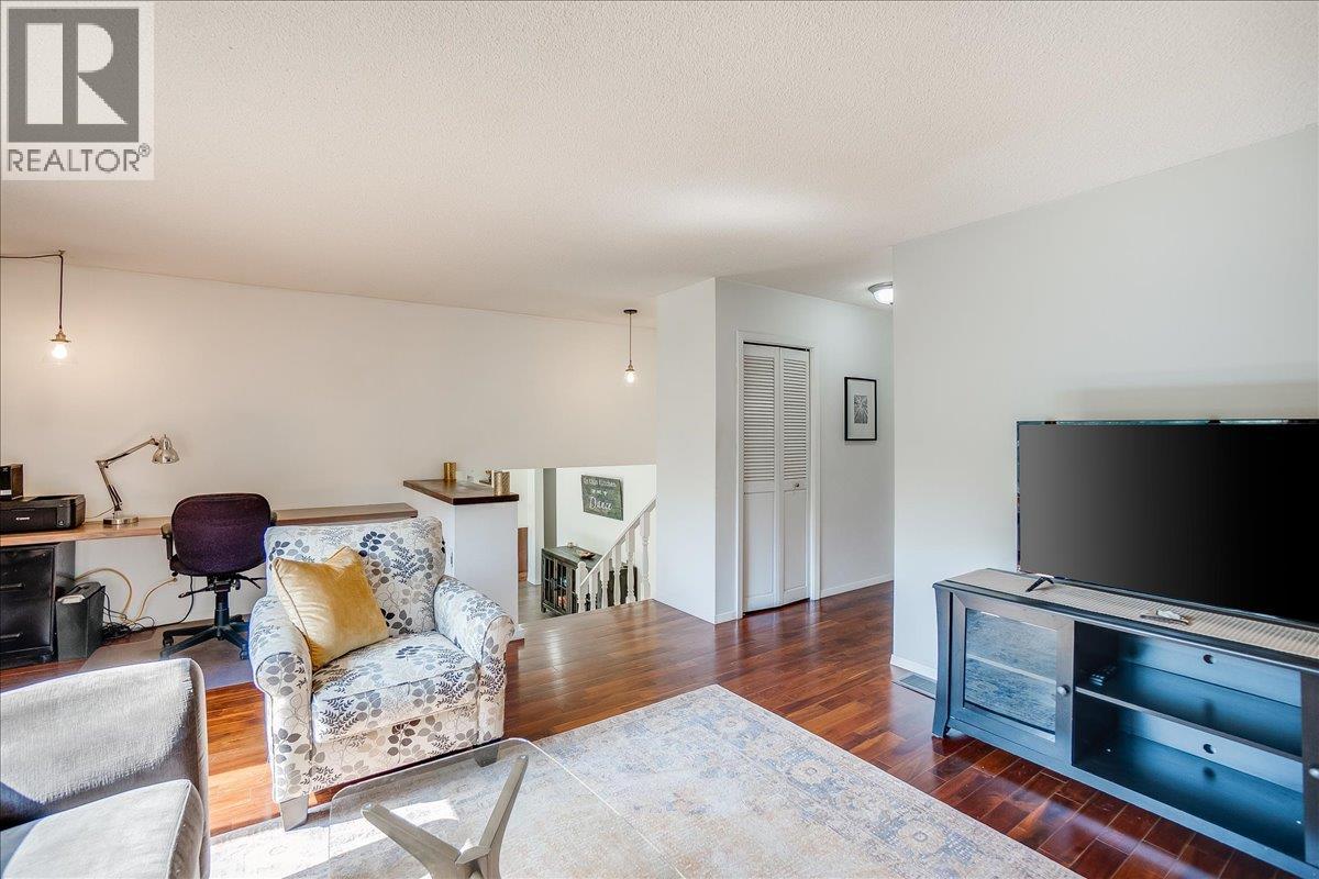 3710 Ladybird Road, Krestova, British Columbia  V0G 1H2 - Photo 13 - 10362183