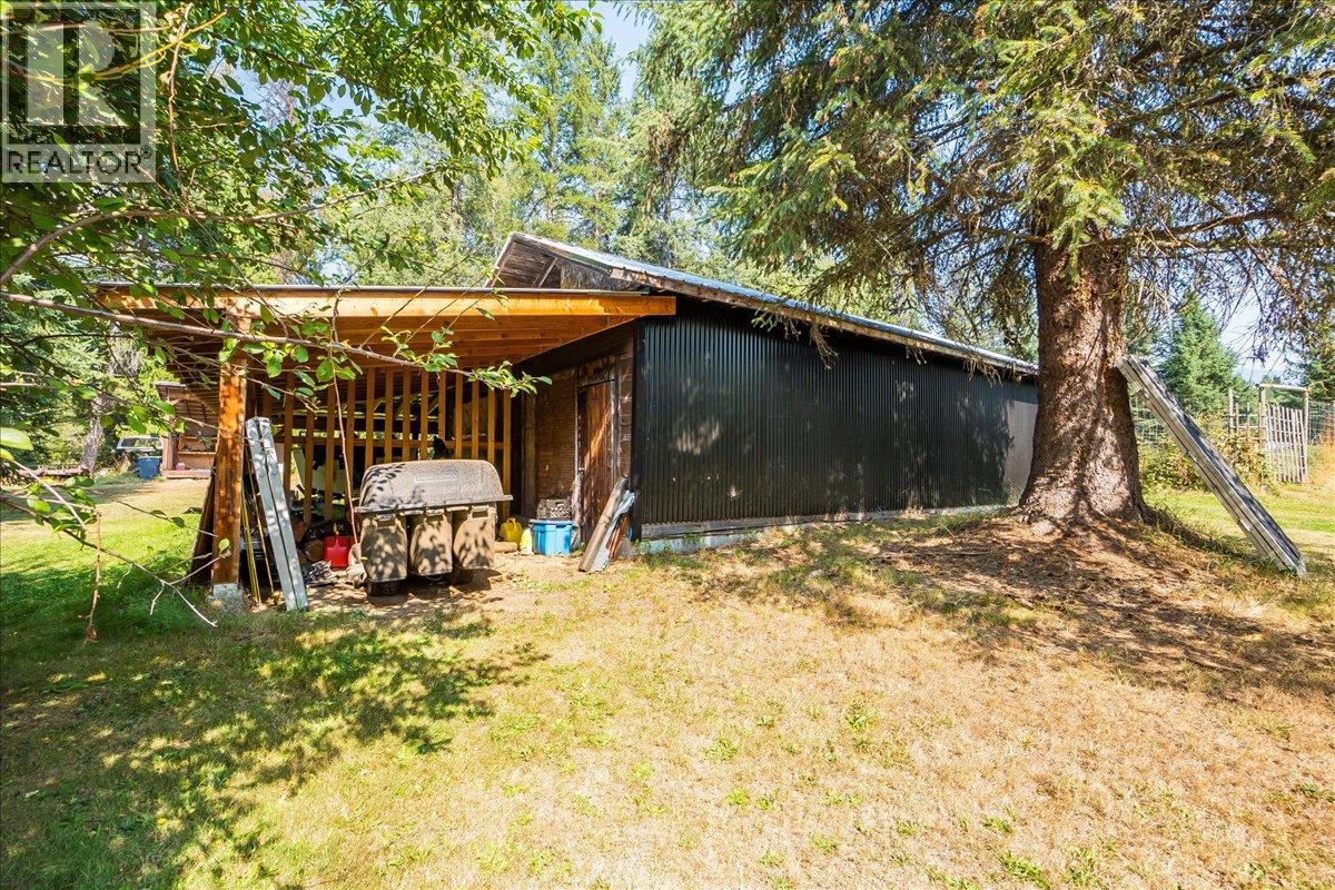 3710 Ladybird Road, Krestova, British Columbia  V0G 1H2 - Photo 45 - 10362183
