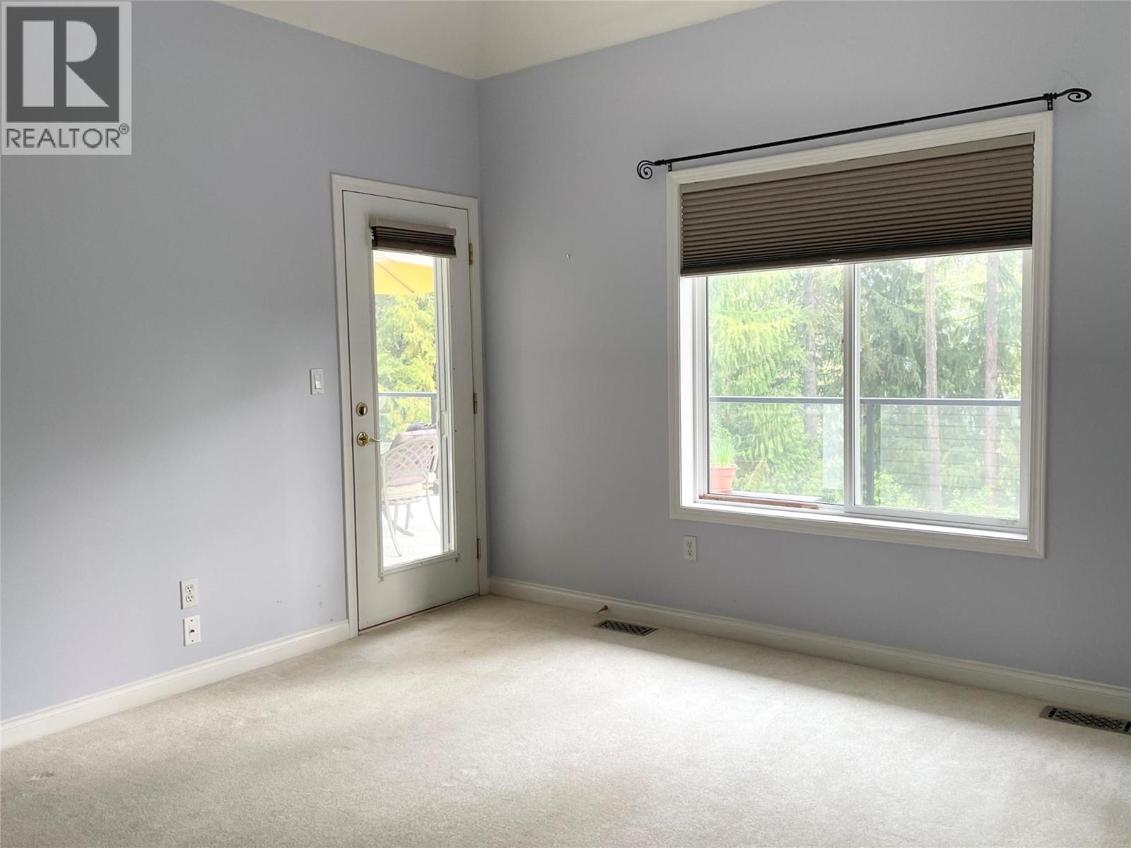 253 Chase Road, Christina Lake, British Columbia  V0H 1E0 - Photo 28 - 10362201