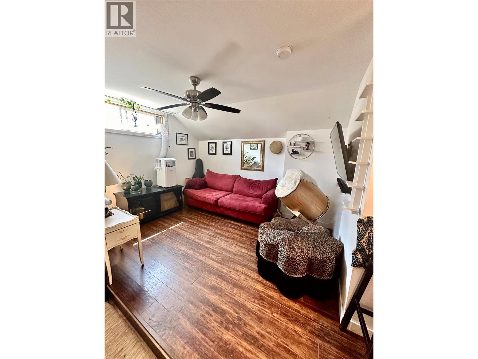 623 7th Avenue, Keremeos, British Columbia  V0X 1N0 - Photo 10 - 10362456