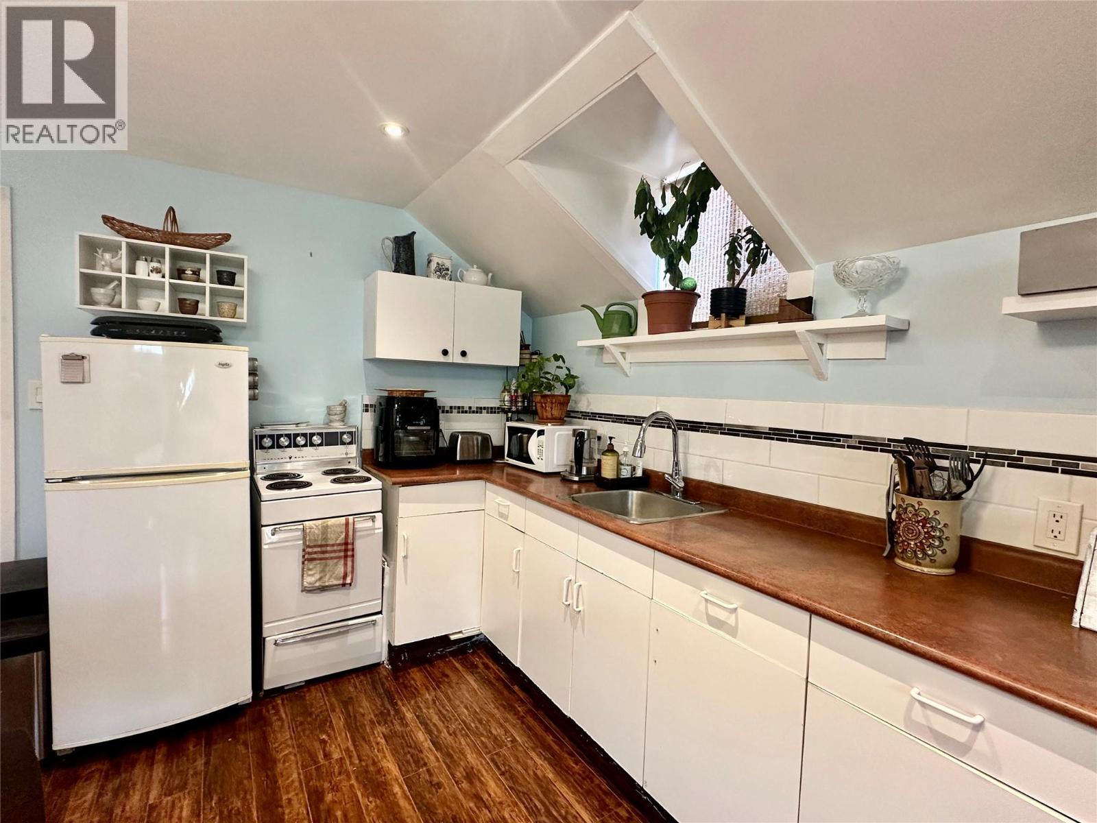 623 7th Avenue, Keremeos, British Columbia  V0X 1N0 - Photo 13 - 10362456