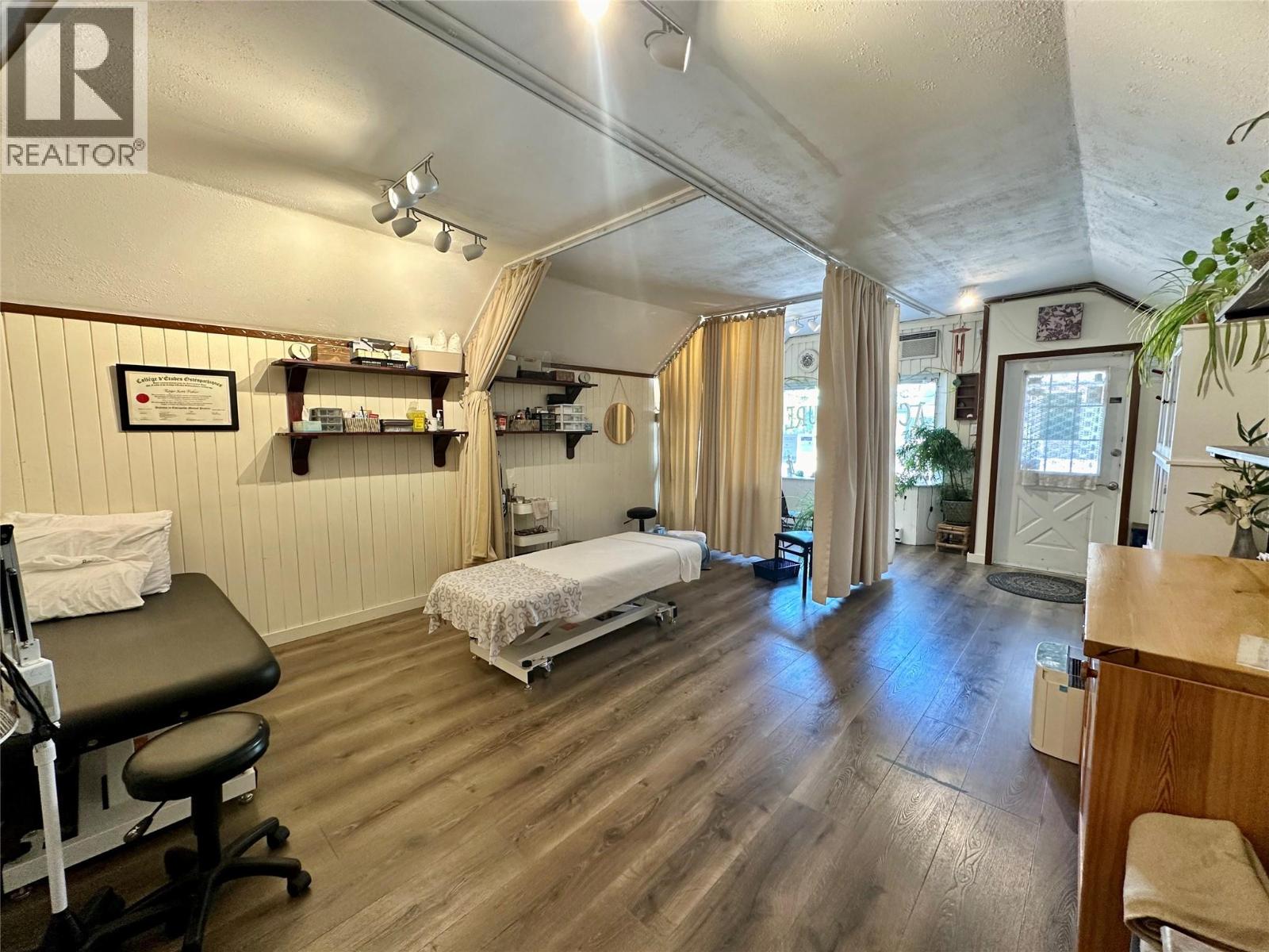 623 7th Avenue, Keremeos, British Columbia  V0X 1N0 - Photo 22 - 10362456