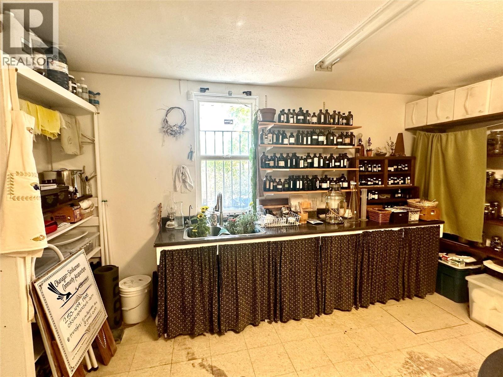 623 7th Avenue, Keremeos, British Columbia  V0X 1N0 - Photo 28 - 10362456