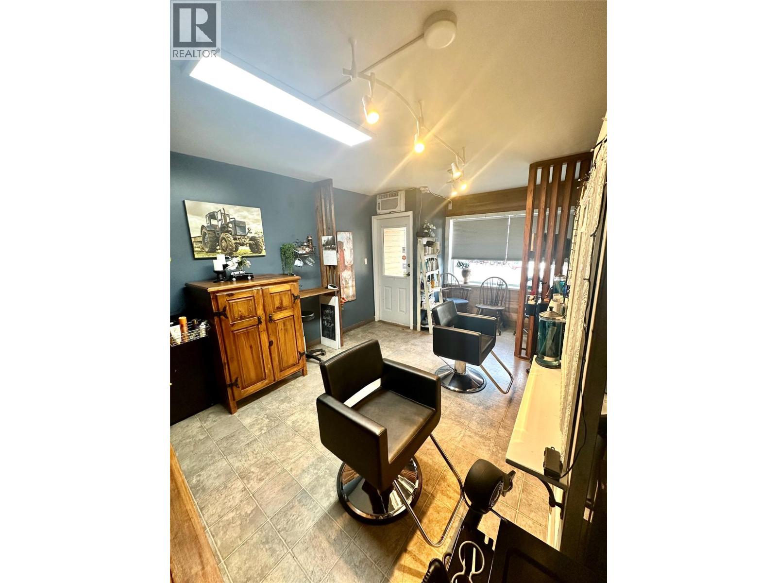 623 7th Avenue, Keremeos, British Columbia  V0X 1N0 - Photo 31 - 10362456