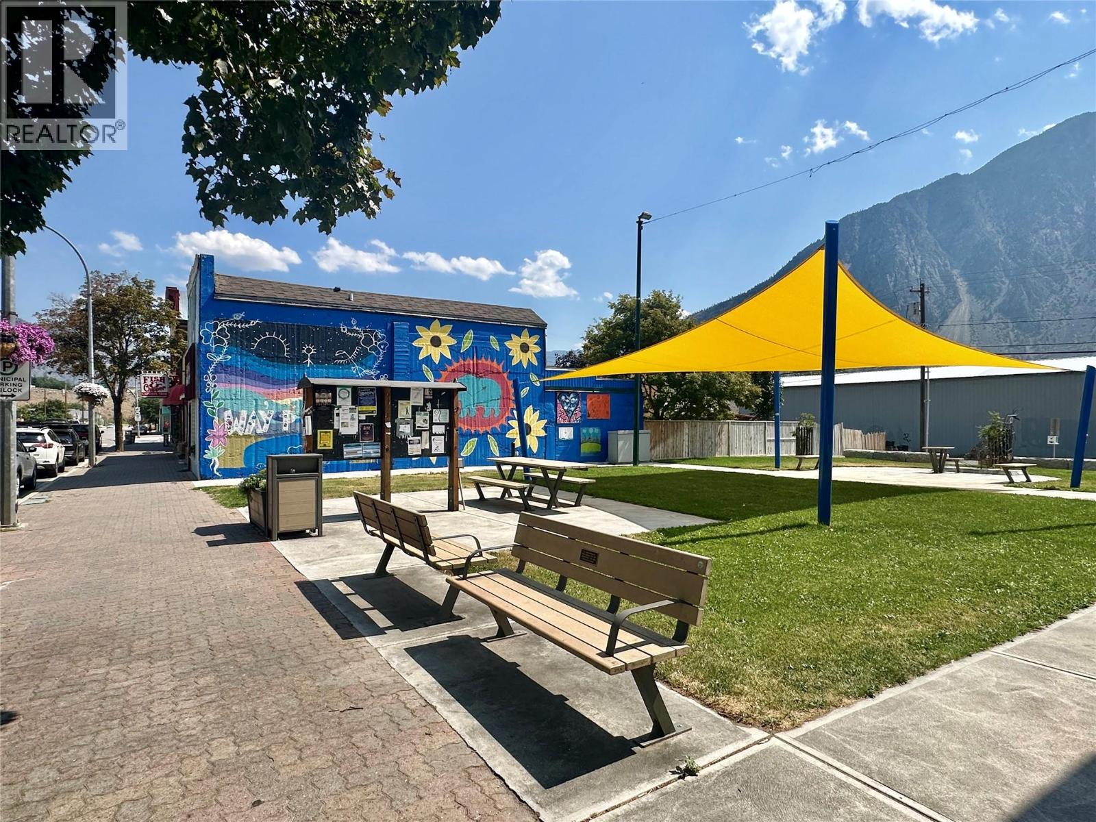 623 7th Avenue, Keremeos, British Columbia  V0X 1N0 - Photo 36 - 10362456