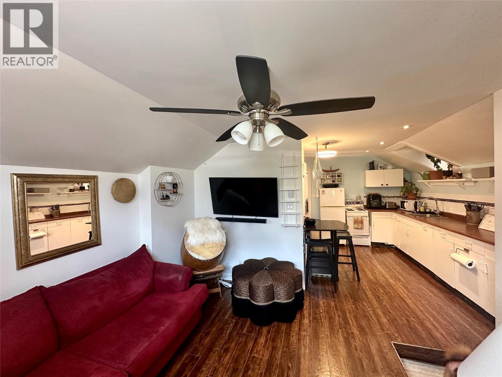 623 7th Avenue, Keremeos, British Columbia  V0X 1N0 - Photo 8 - 10362456