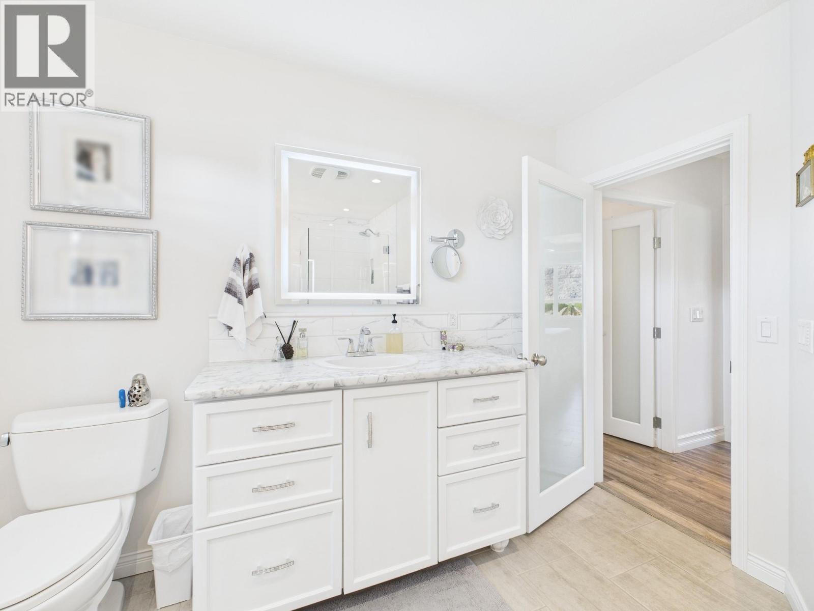 9806 Highway 97, Osoyoos, British Columbia  V0H 1V2 - Photo 15 - 10362544