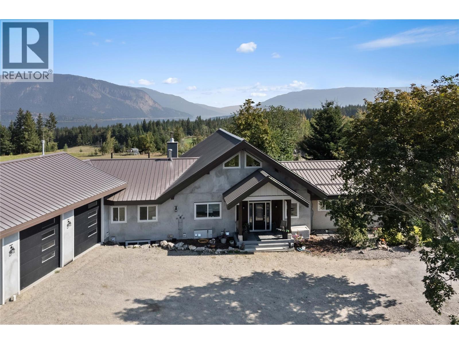 3700 50 Street, Salmon Arm, British Columbia  V1E 3A9 - Photo 3 - 10362447
