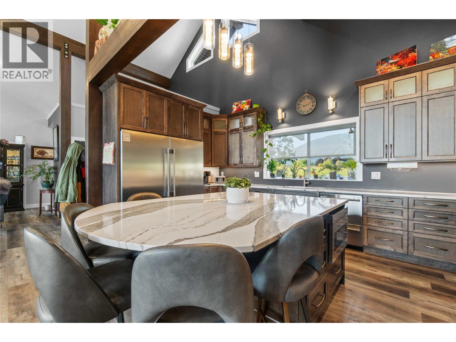 3700 50 Street, Salmon Arm, British Columbia  V1E 3A9 - Photo 32 - 10362447