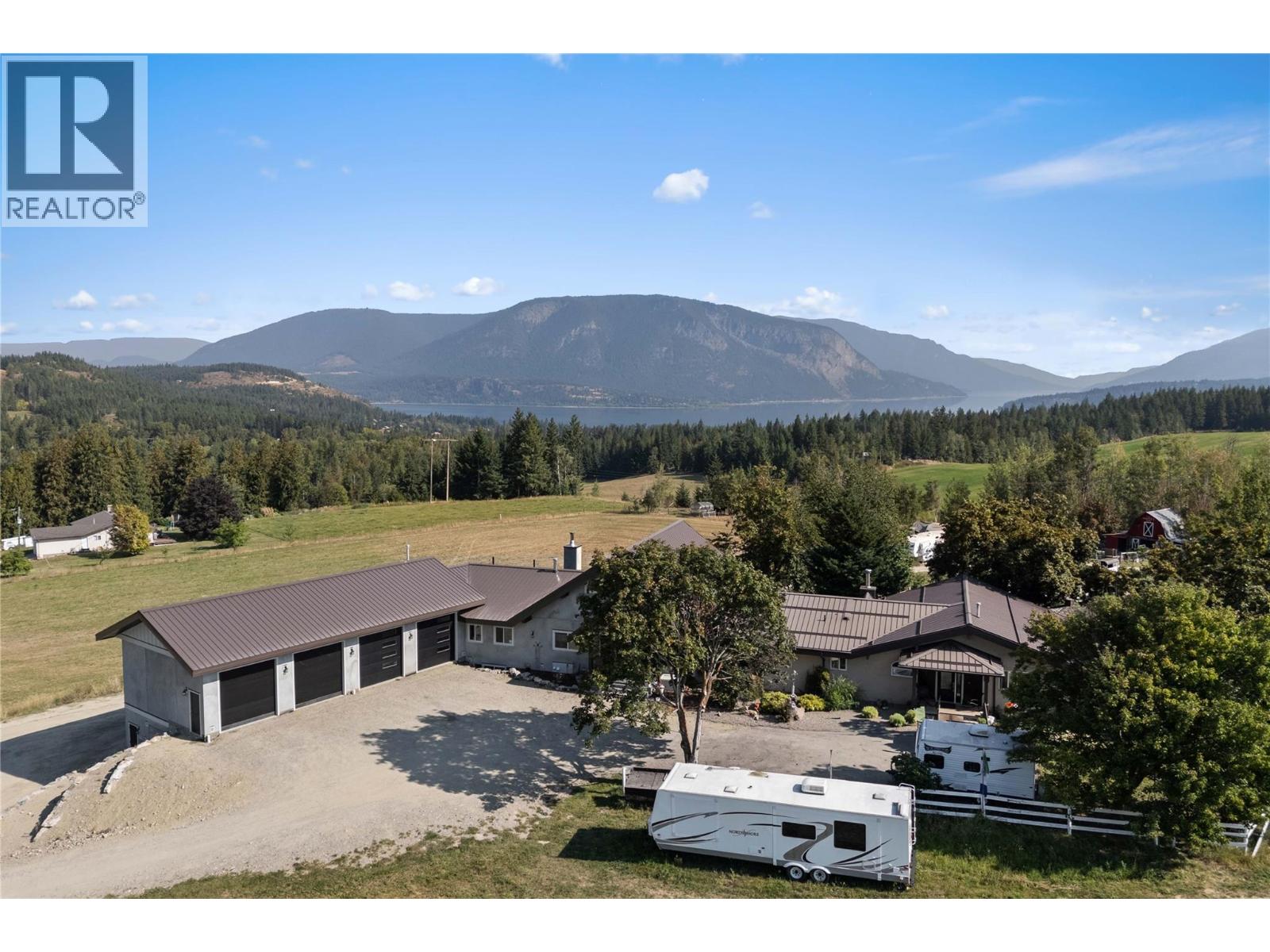 3700 50 Street, Salmon Arm, British Columbia  V1E 3A9 - Photo 5 - 10362447