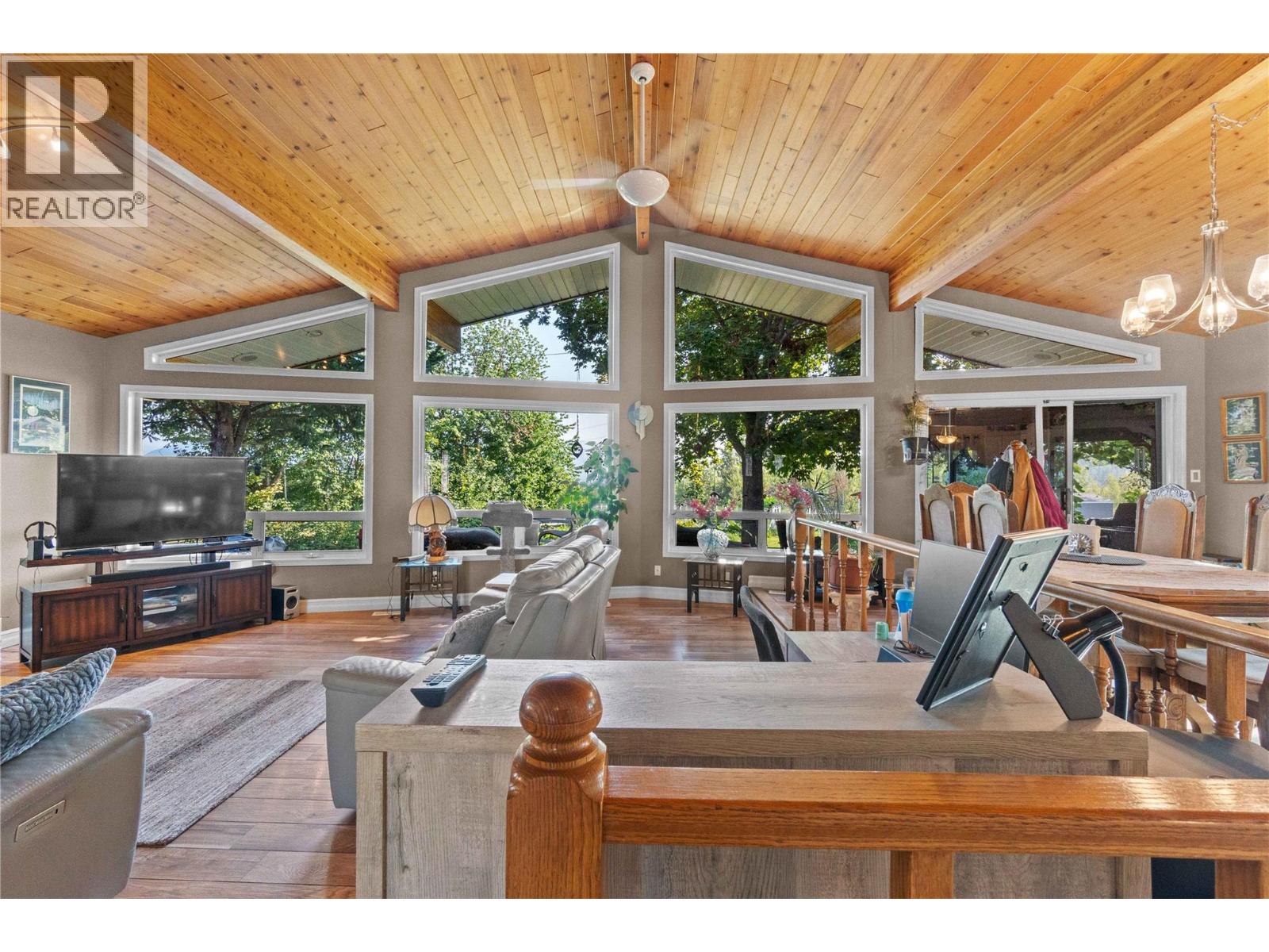 3700 50 Street, Salmon Arm, British Columbia  V1E 3A9 - Photo 79 - 10362447