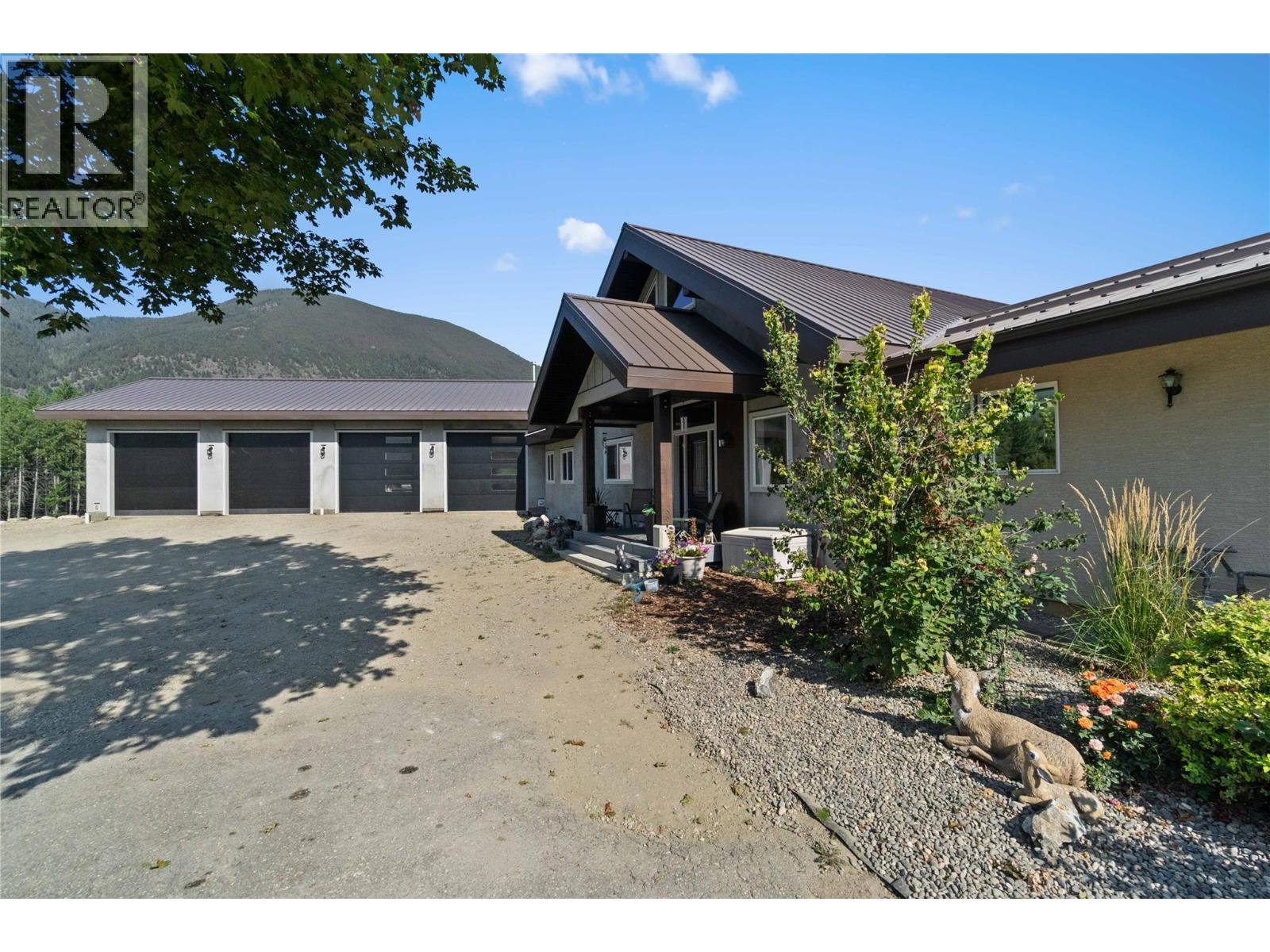 3700 50 Street, Salmon Arm, British Columbia  V1E 3A9 - Photo 97 - 10362447