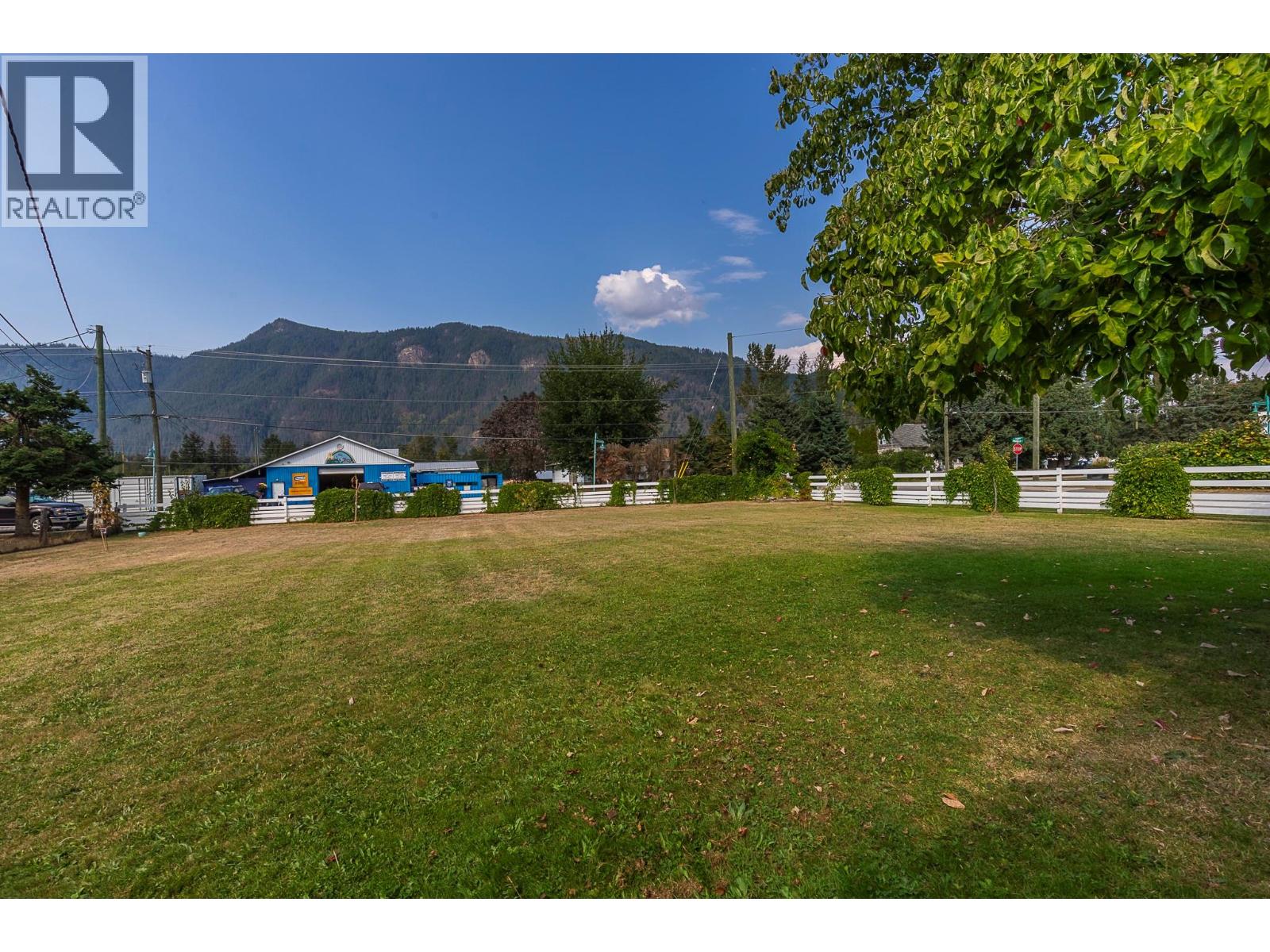 1230 Shuswap Avenue, Sicamous, British Columbia  V0E 2V1 - Photo 38 - 10362440