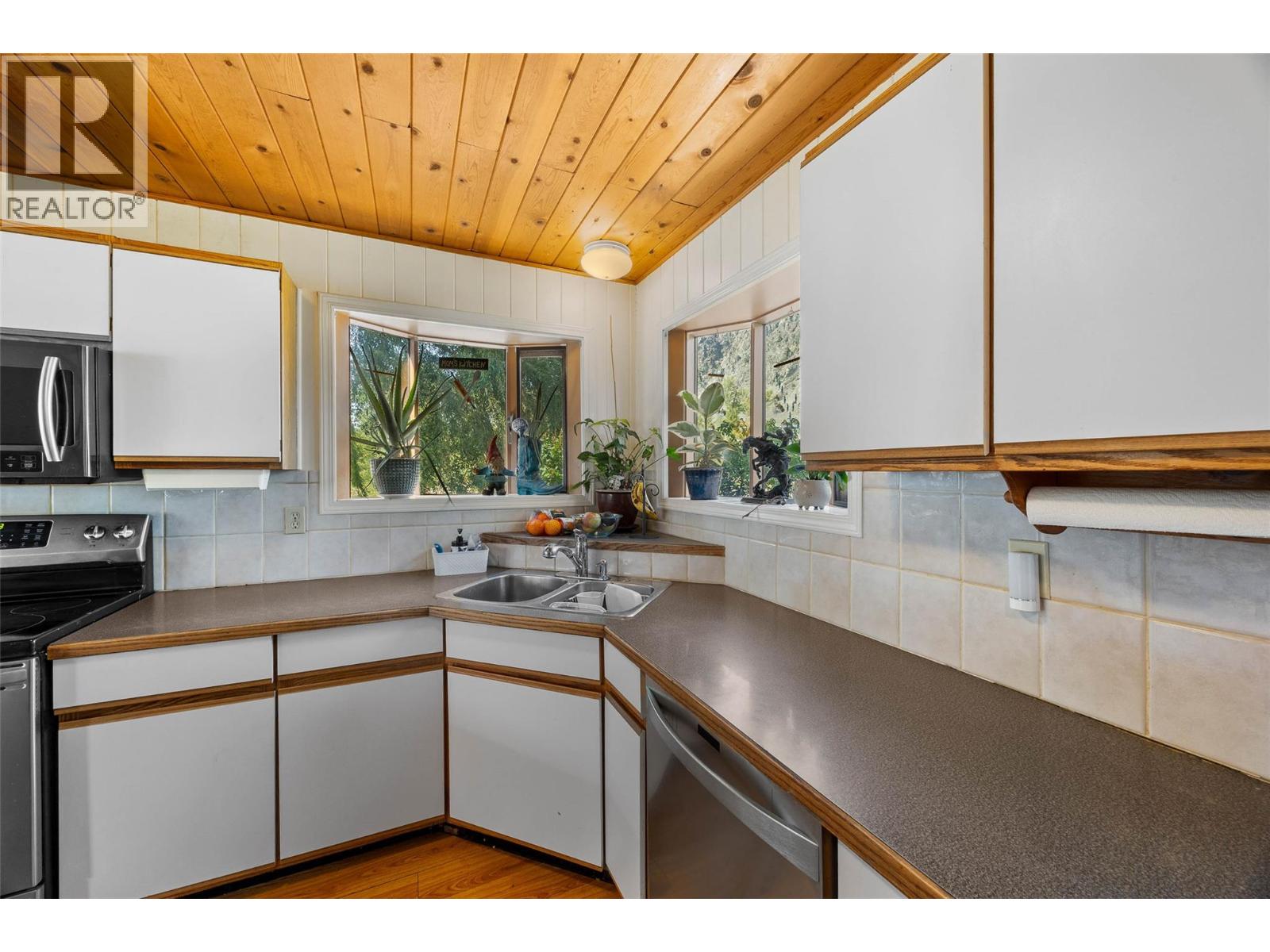 1815 Nicolls Road, Merritt, British Columbia  V1K 1N7 - Photo 11 - 10362389