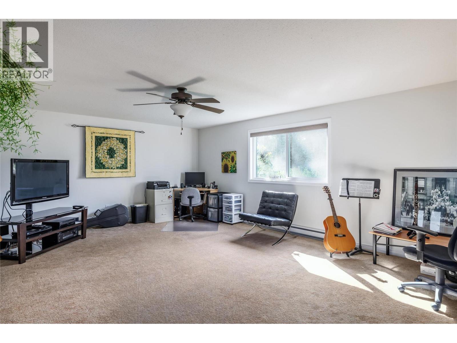 8514 Sun Valley Road, Kelowna, British Columbia  V1P 1J3 - Photo 11 - 10362704