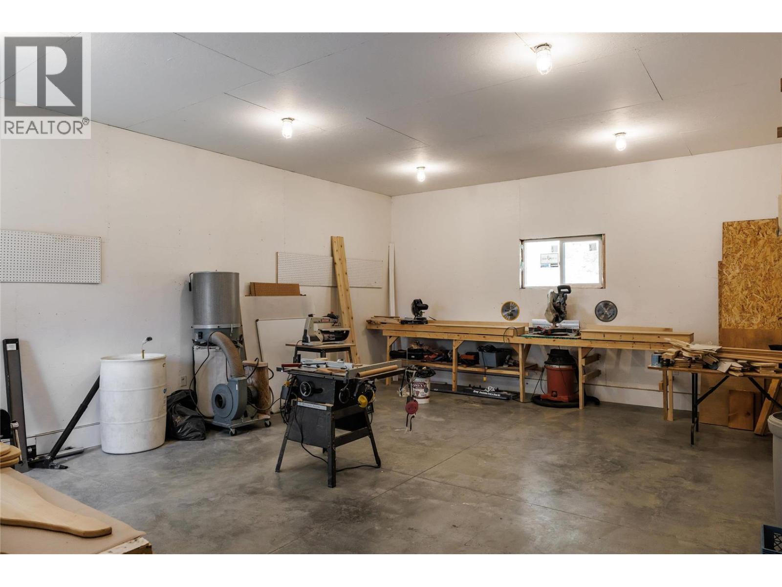 8514 Sun Valley Road, Kelowna, British Columbia  V1P 1J3 - Photo 20 - 10362704