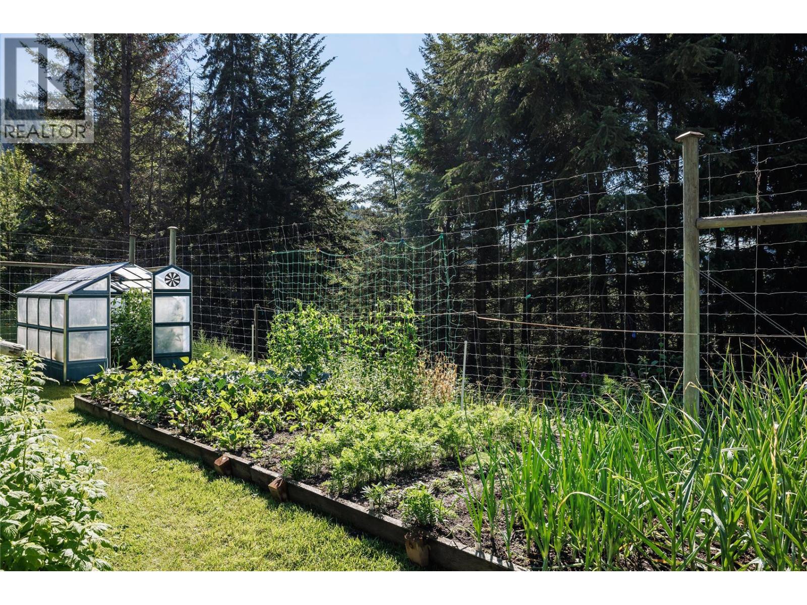 8514 Sun Valley Road, Kelowna, British Columbia  V1P 1J3 - Photo 28 - 10362704