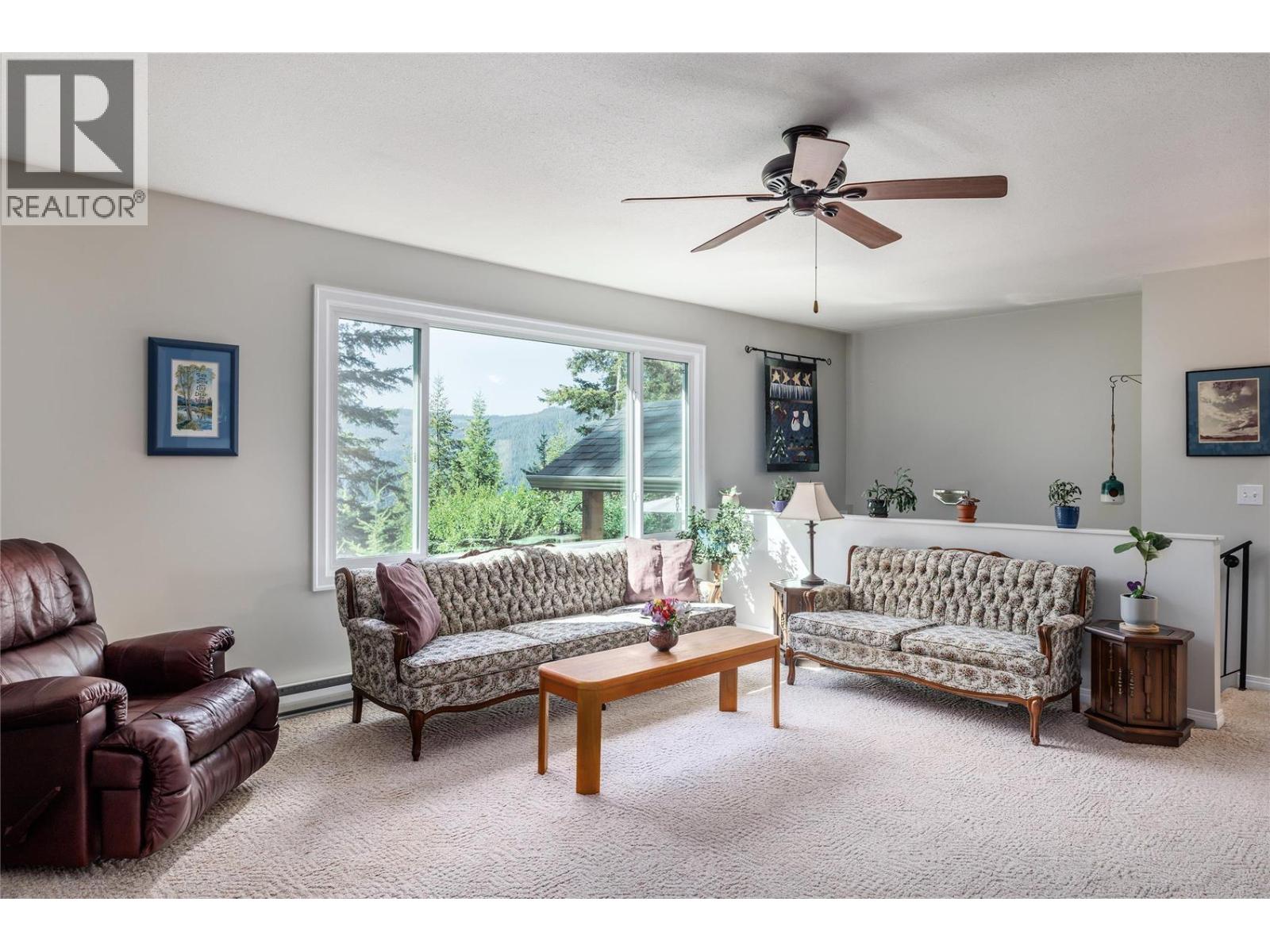 8514 Sun Valley Road, Kelowna, British Columbia  V1P 1J3 - Photo 3 - 10362704