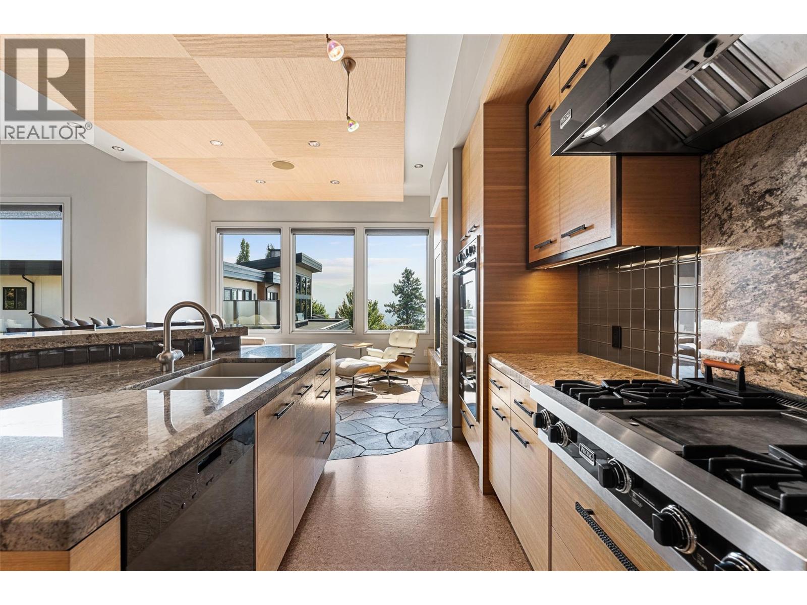 742 Highpointe Place, Kelowna, British Columbia  V1V 2Y3 - Photo 29 - 10361504