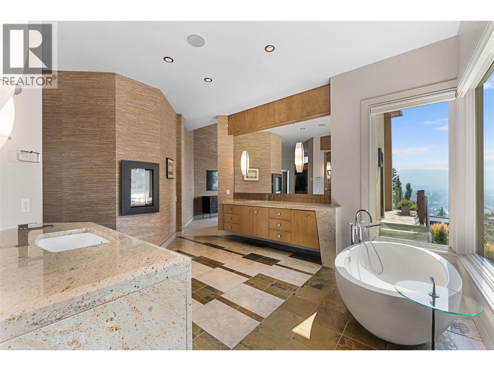 742 Highpointe Place, Kelowna, British Columbia  V1V 2Y3 - Photo 39 - 10361504