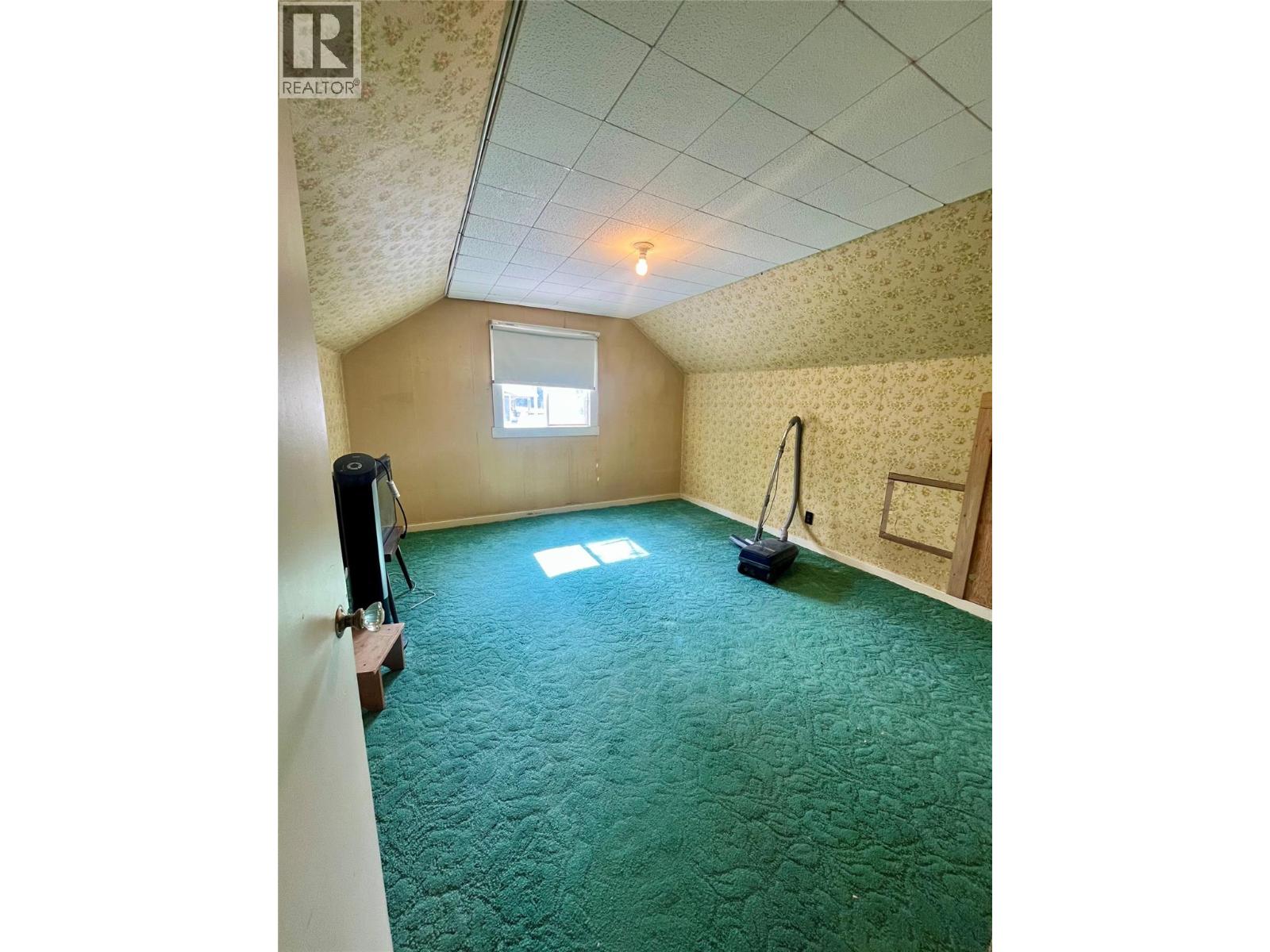 1118 Kildare Street, New Denver, British Columbia  V0G 1S0 - Photo 14 - 10362502