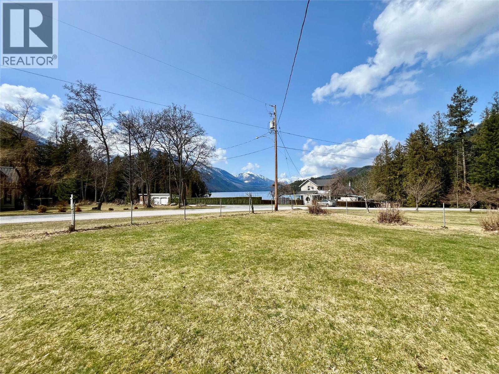 1118 Kildare Street, New Denver, British Columbia  V0G 1S0 - Photo 6 - 10362502