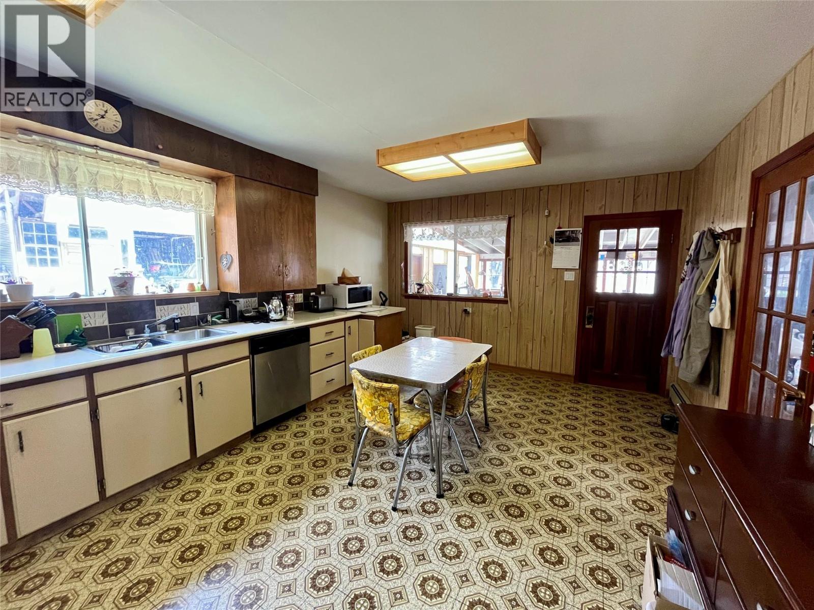 1118 Kildare Street, New Denver, British Columbia  V0G 1S0 - Photo 7 - 10362502