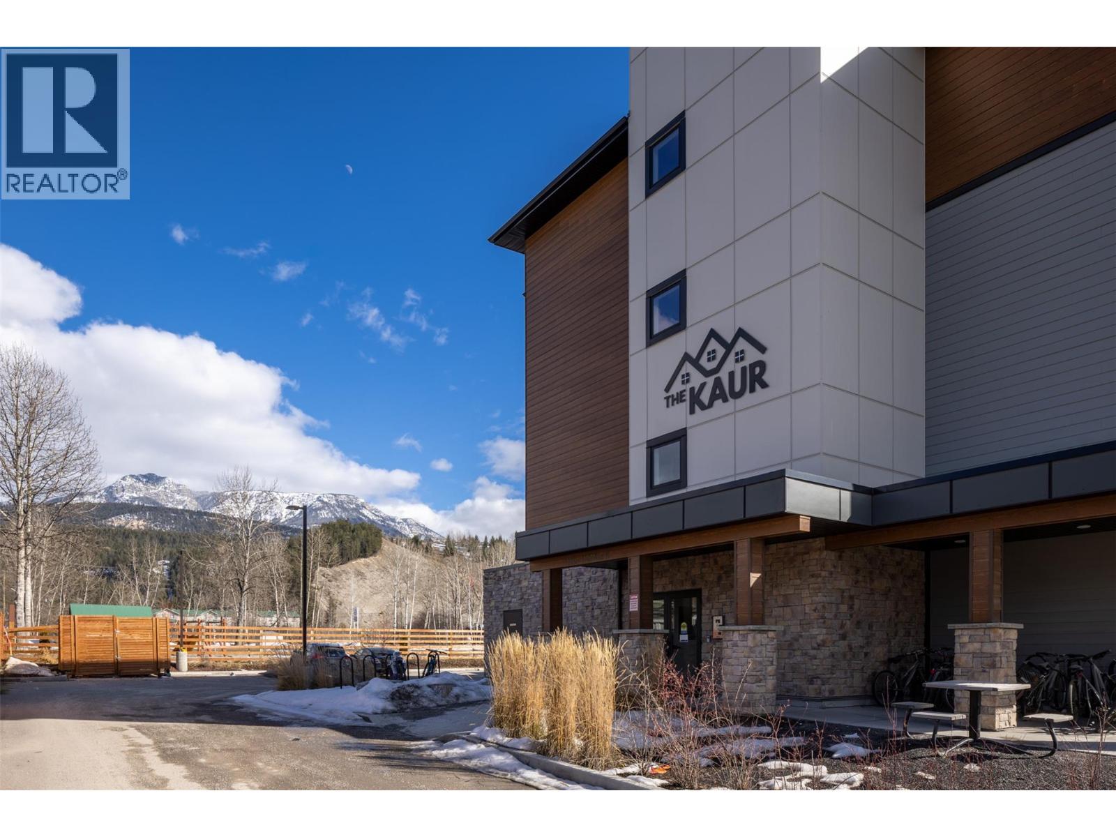 1200 11th Avenue N Unit# 203, Golden, British Columbia  V0A 1H0 - Photo 2 - 10362694