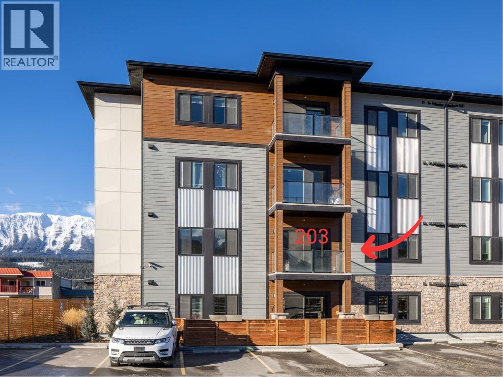 1200 11th Avenue N Unit# 203, Golden, British Columbia  V0A 1H0 - Photo 3 - 10362694