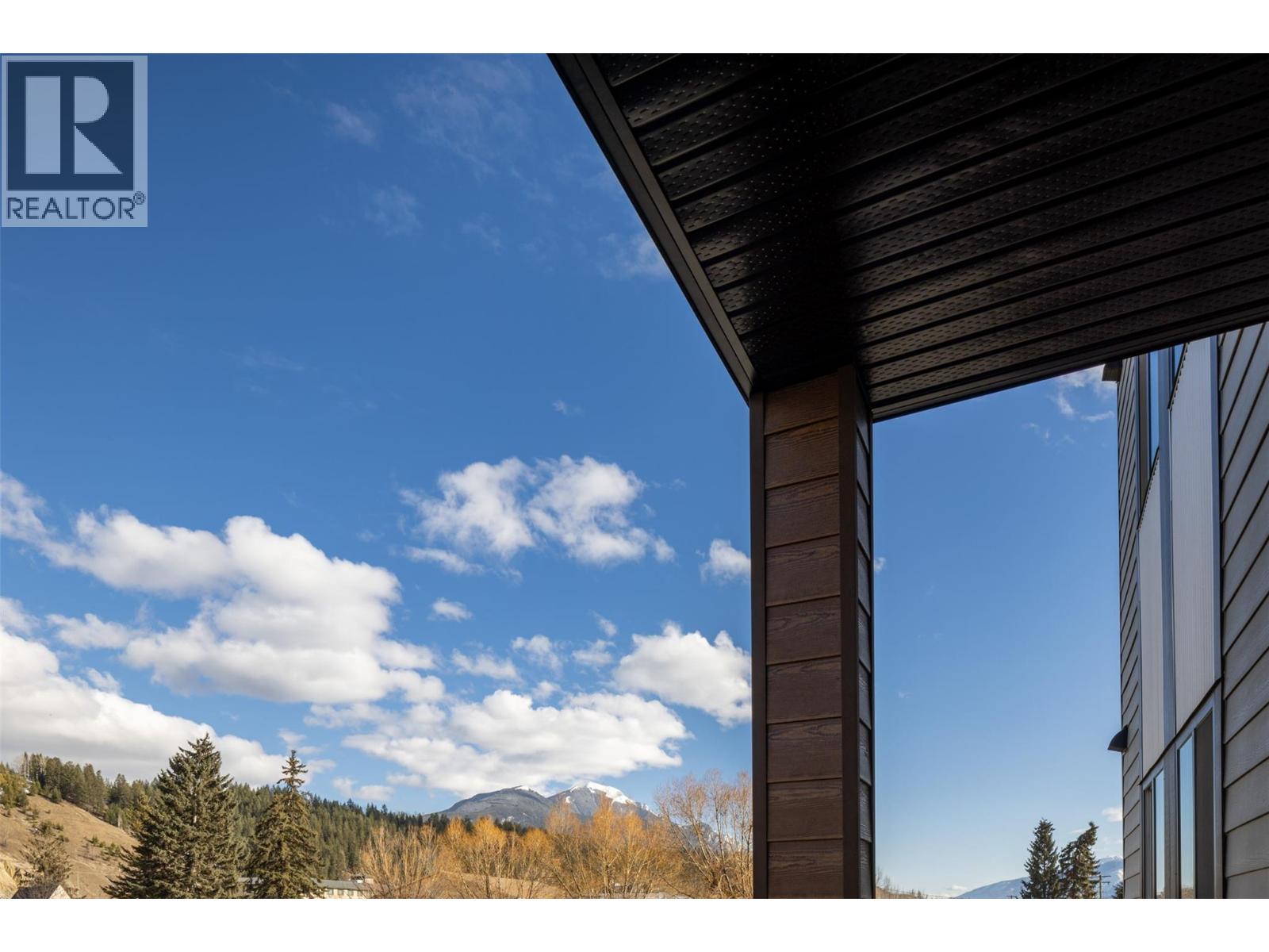 1200 11th Avenue N Unit# 203, Golden, British Columbia  V0A 1H0 - Photo 4 - 10362694