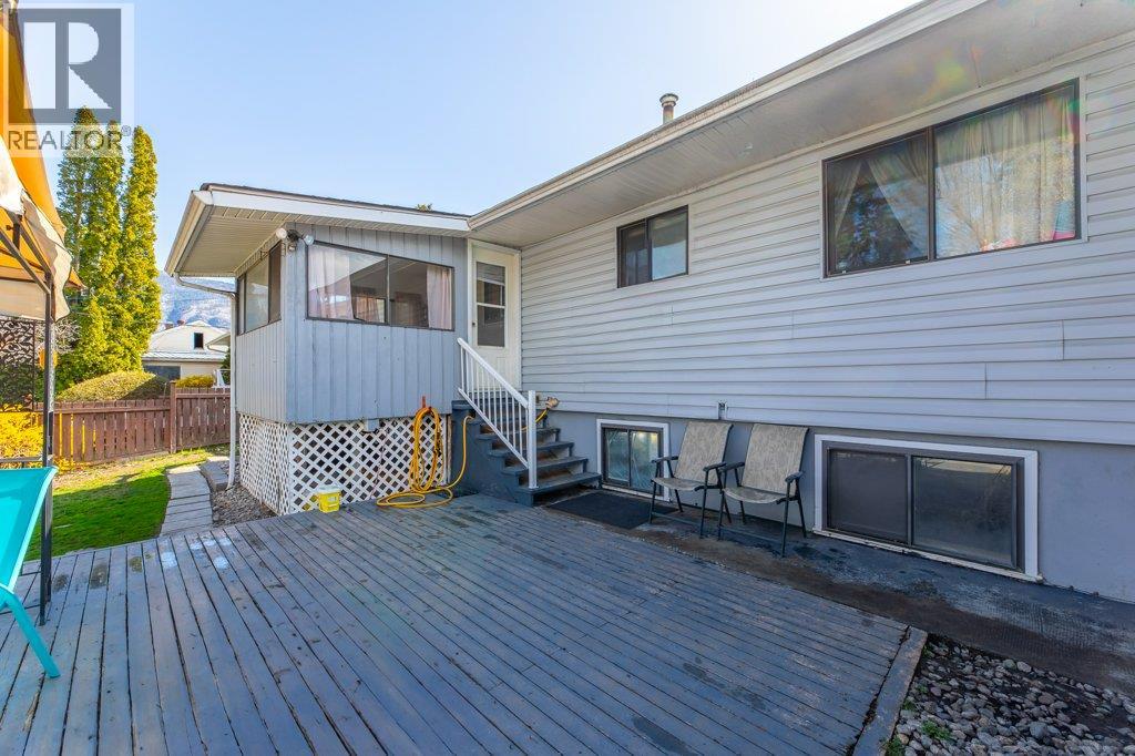 9108 74th Avenue, Osoyoos, British Columbia  V0H 1V0 - Photo 2 - 10362684