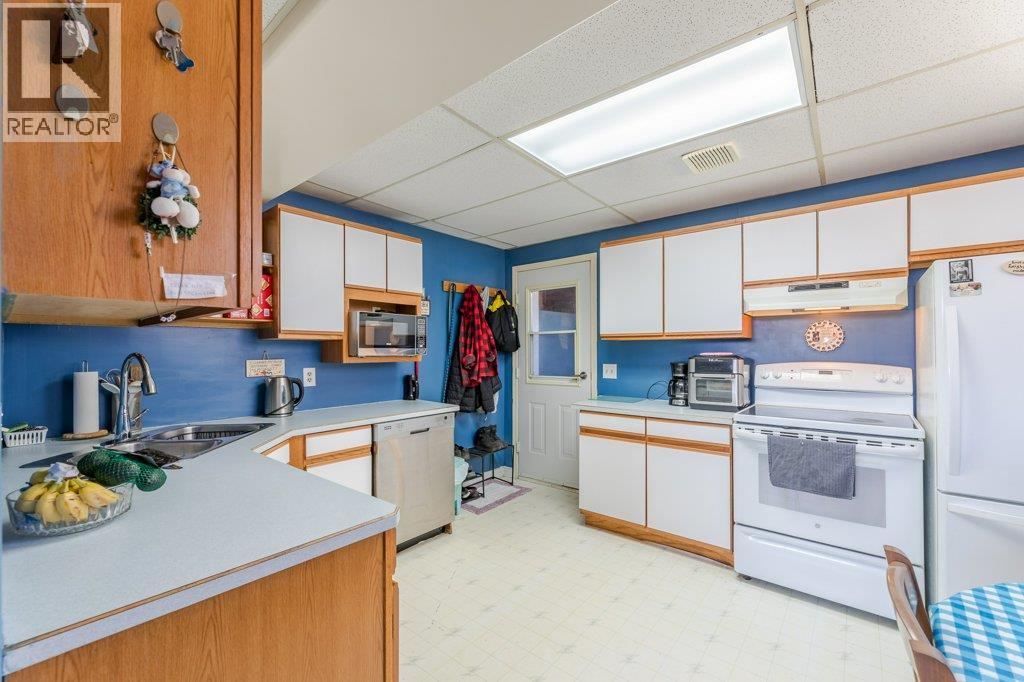 9108 74th Avenue, Osoyoos, British Columbia  V0H 1V0 - Photo 34 - 10362684