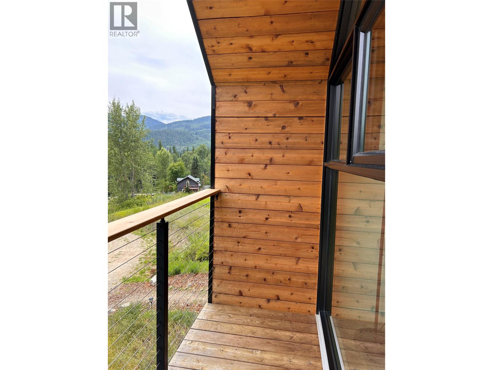 2715 3b Highway, Rossland, British Columbia  V0G 1Y0 - Photo 26 - 10356557