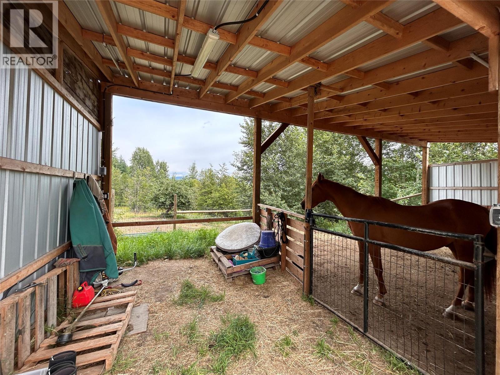 2715 3b Highway, Rossland, British Columbia  V0G 1Y0 - Photo 30 - 10356557