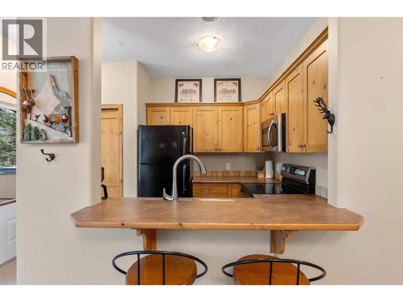 6005 Valley Drive Unit# 68, Sun Peaks, British Columbia  V0E 5N0 - Photo 11 - 10362700