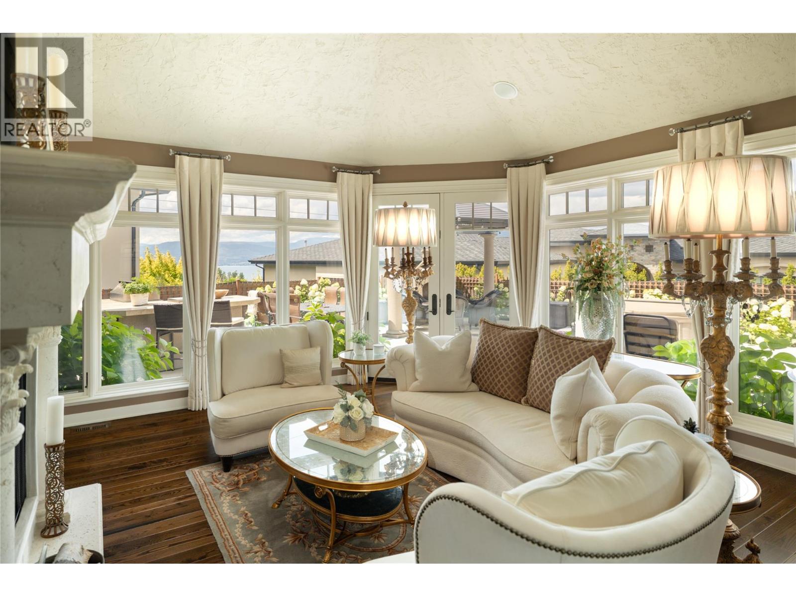 4768 Carmel Crescent, Kelowna, British Columbia  V1W 5B9 - Photo 5 - 10362682