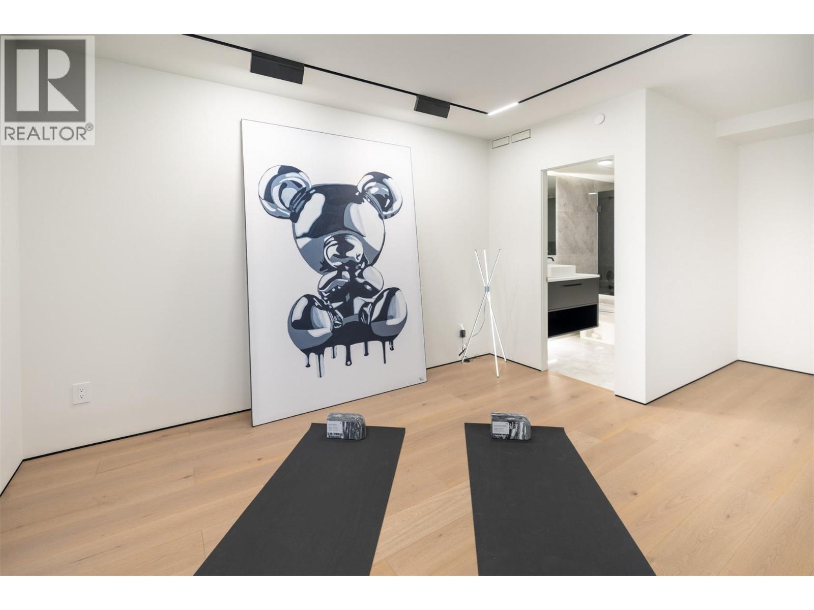 1075 Sunset Drive Unit# Ph1, Kelowna, British Columbia  V1Y 9Y9 - Photo 28 - 10362500