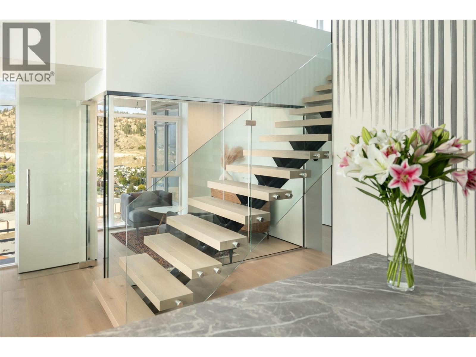 1075 Sunset Drive Unit# Ph1, Kelowna, British Columbia  V1Y 9Y9 - Photo 37 - 10362500