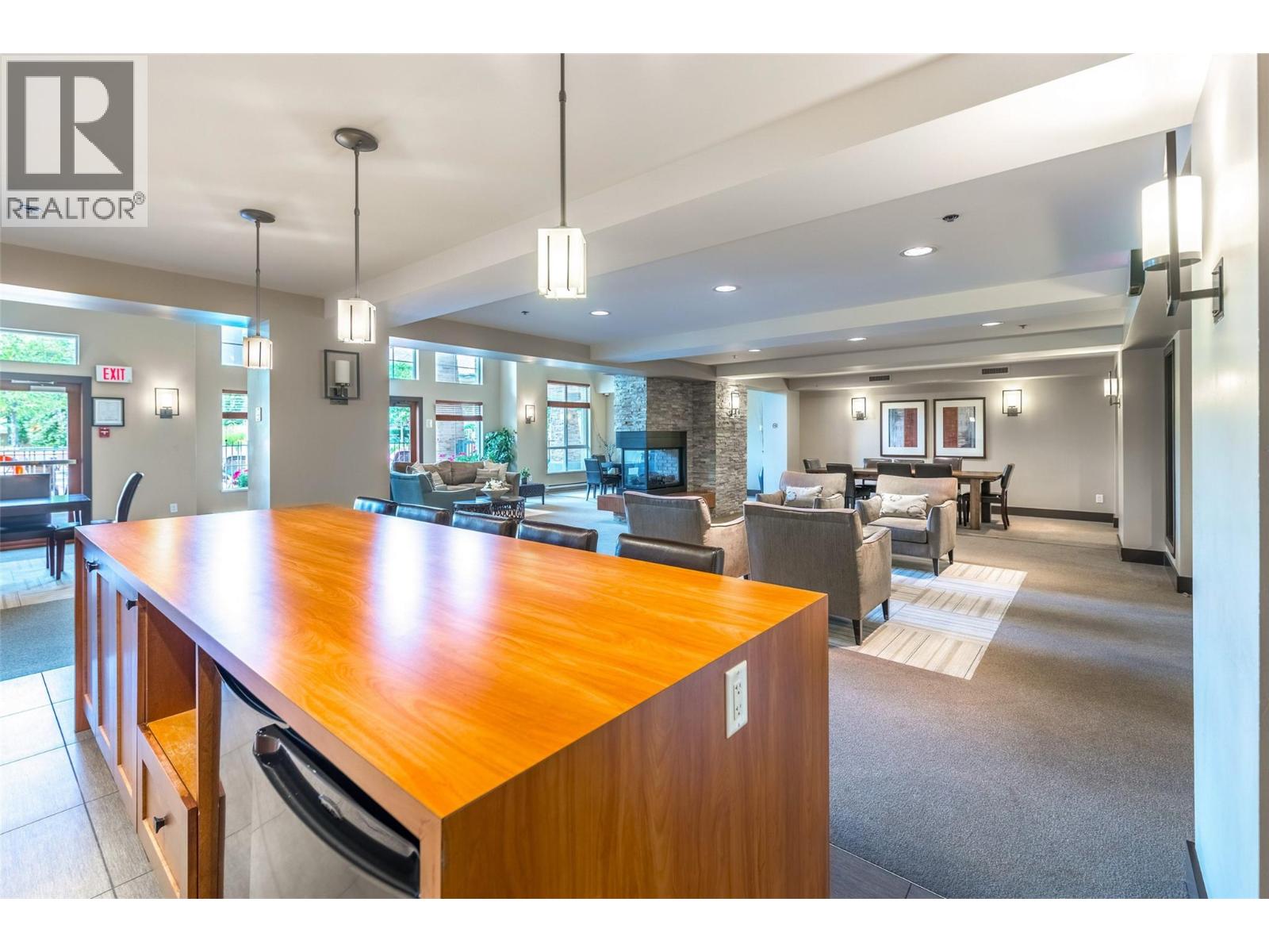 1075 Sunset Drive Unit# Ph1, Kelowna, British Columbia  V1Y 9Y9 - Photo 63 - 10362500