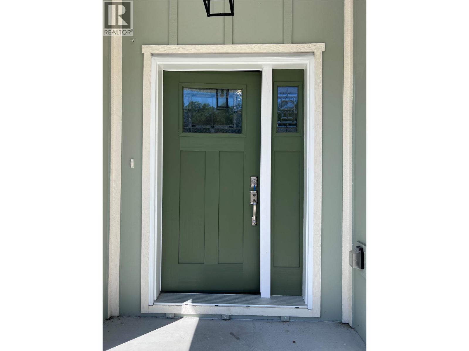 288 Bentgrass Avenue, Oliver, British Columbia  V0H 1T3 - Photo 2 - 10362801