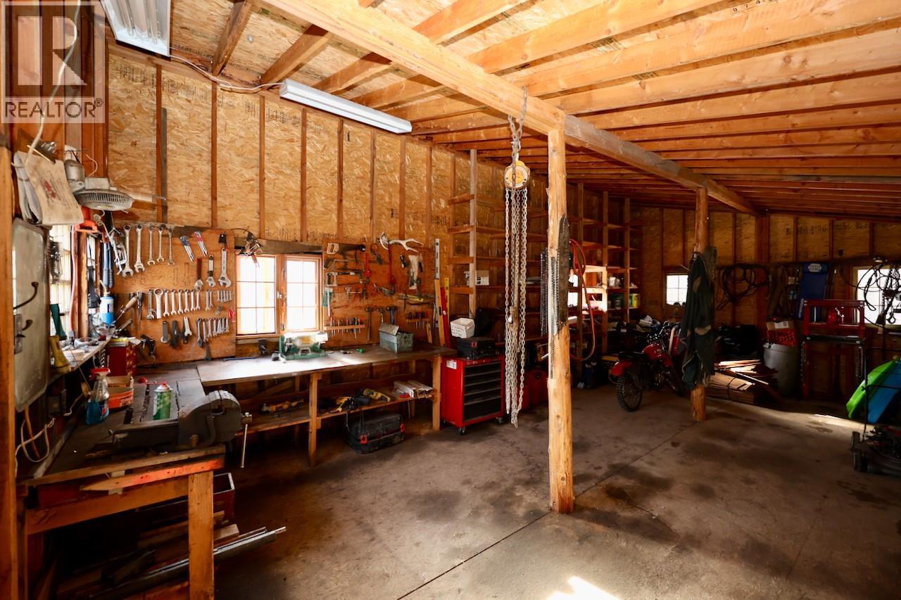 1445 Black Bear Drive, Golden, British Columbia  V0A 1H7 - Photo 33 - 10362598