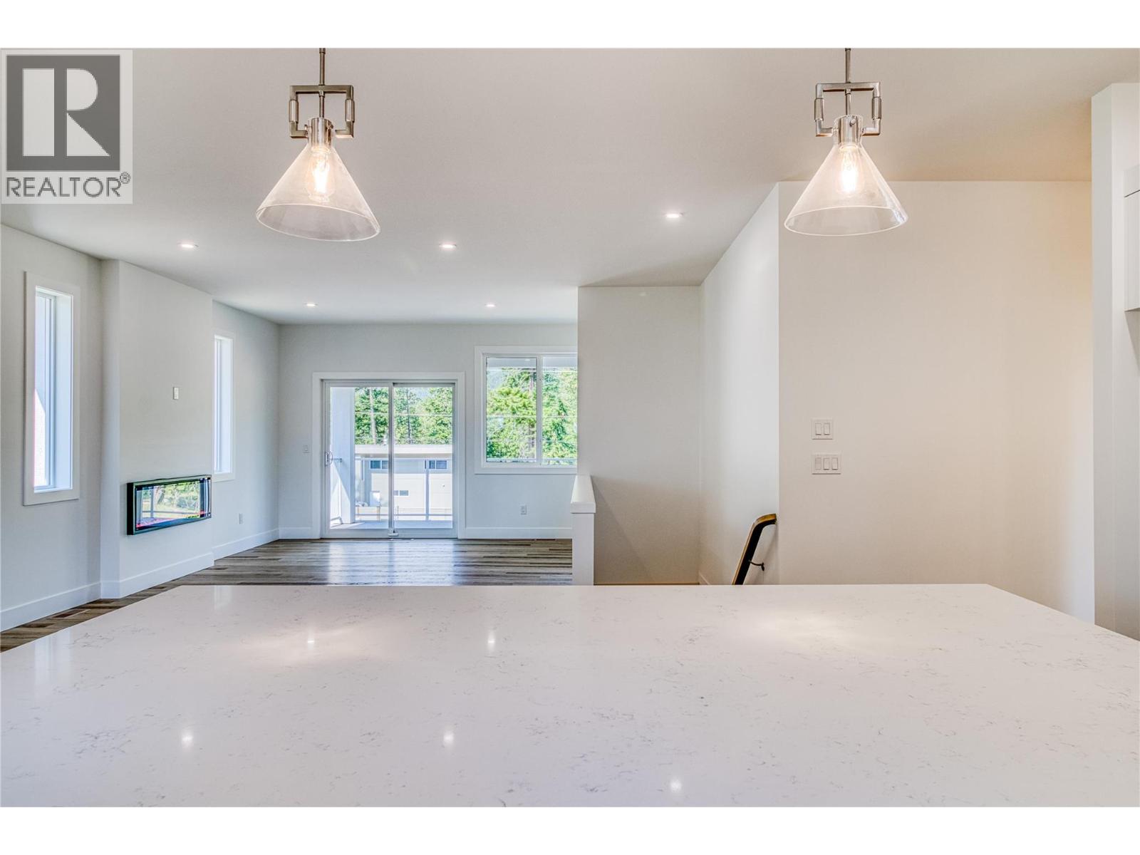 7186 Dunwaters Road, Kelowna, British Columbia  V1Z 3W5 - Photo 16 - 10362558