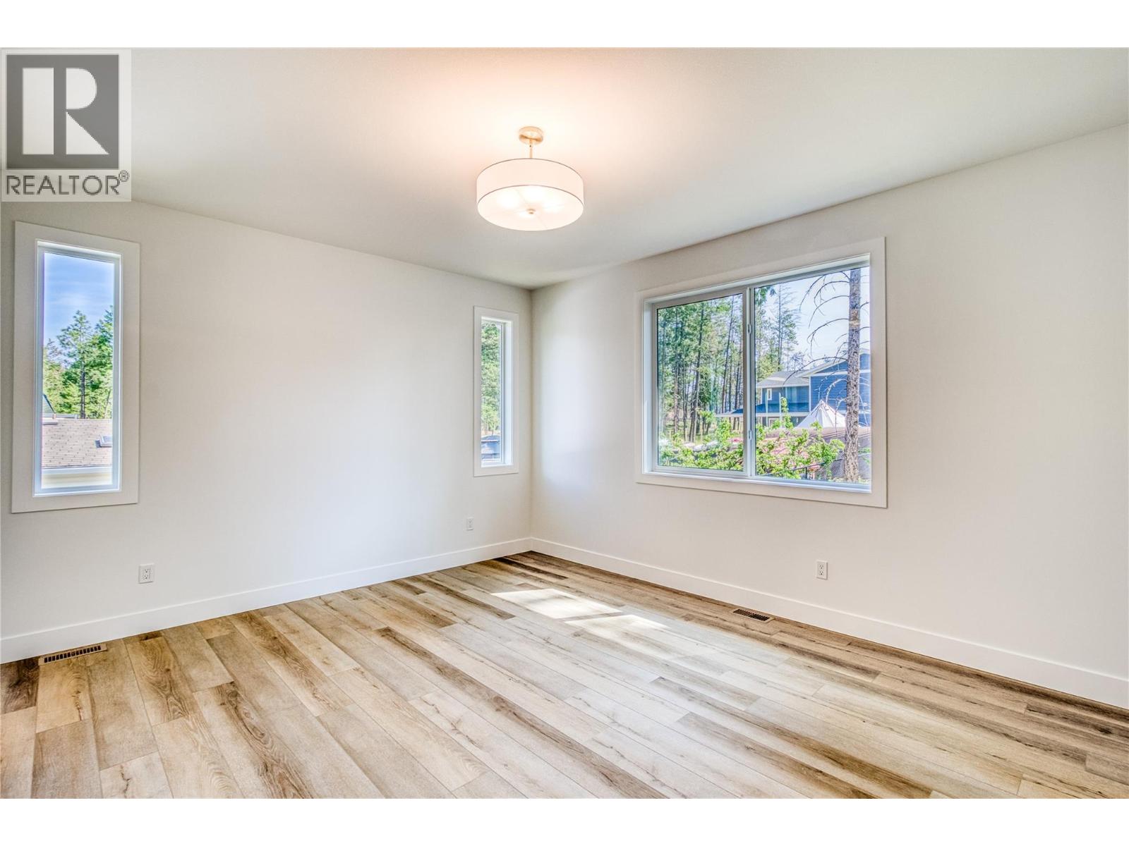 7186 Dunwaters Road, Kelowna, British Columbia  V1Z 3W5 - Photo 19 - 10362558