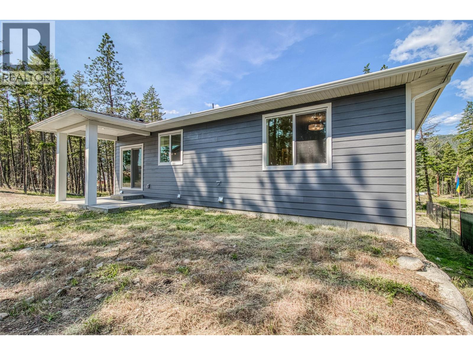 7186 Dunwaters Road, Kelowna, British Columbia  V1Z 3W5 - Photo 41 - 10362558