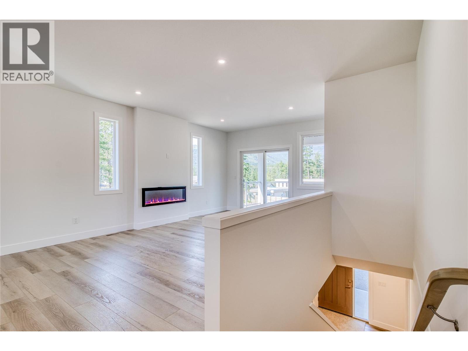 7186 Dunwaters Road, Kelowna, British Columbia  V1Z 3W5 - Photo 54 - 10362558