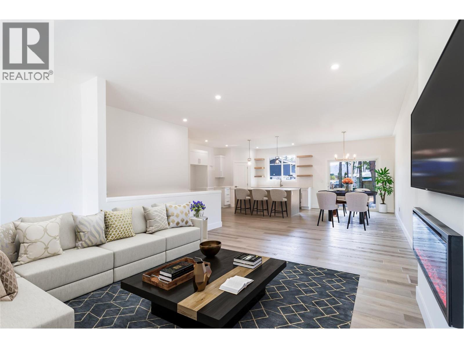 7186 Dunwaters Road, Kelowna, British Columbia  V1Z 3W5 - Photo 7 - 10362558