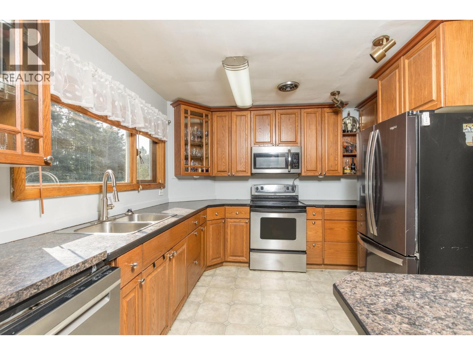 3591 65 Avenue Nw, Salmon Arm, British Columbia  V1E 3A2 - Photo 13 - 10362697