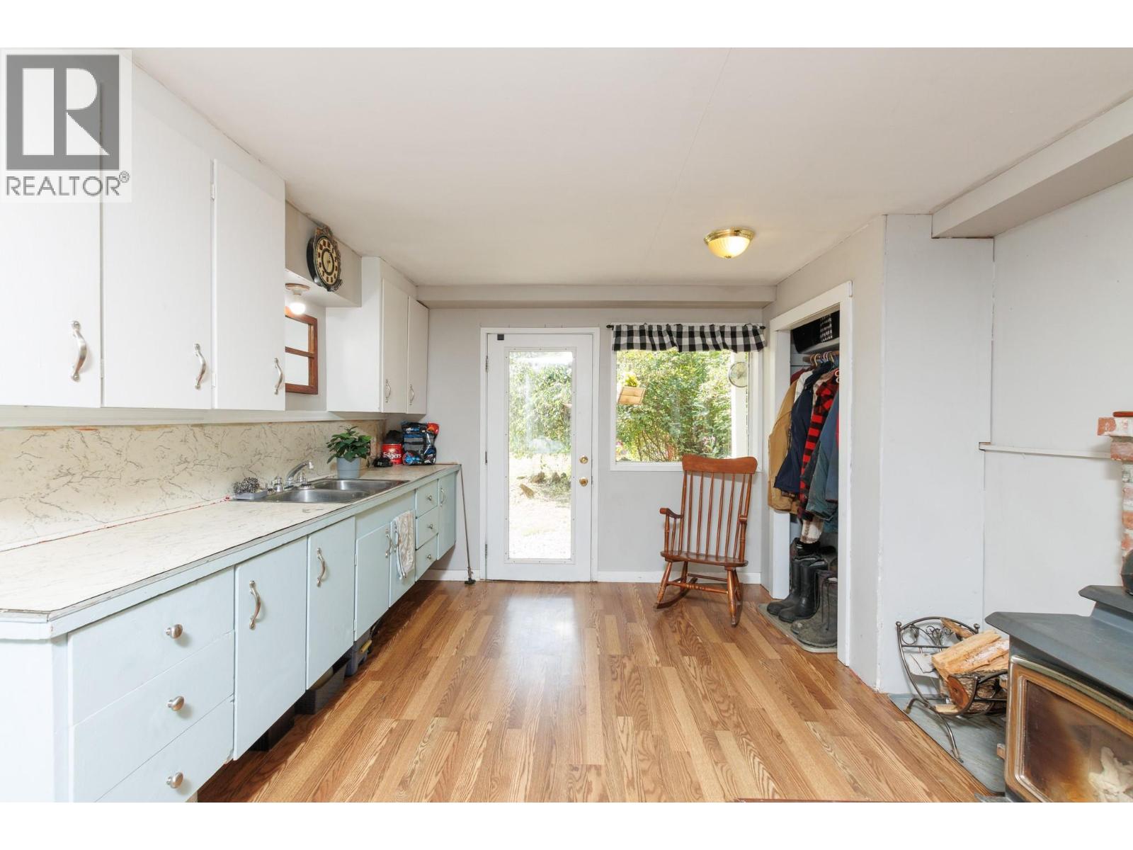 3591 65 Avenue Nw, Salmon Arm, British Columbia  V1E 3A2 - Photo 22 - 10362697